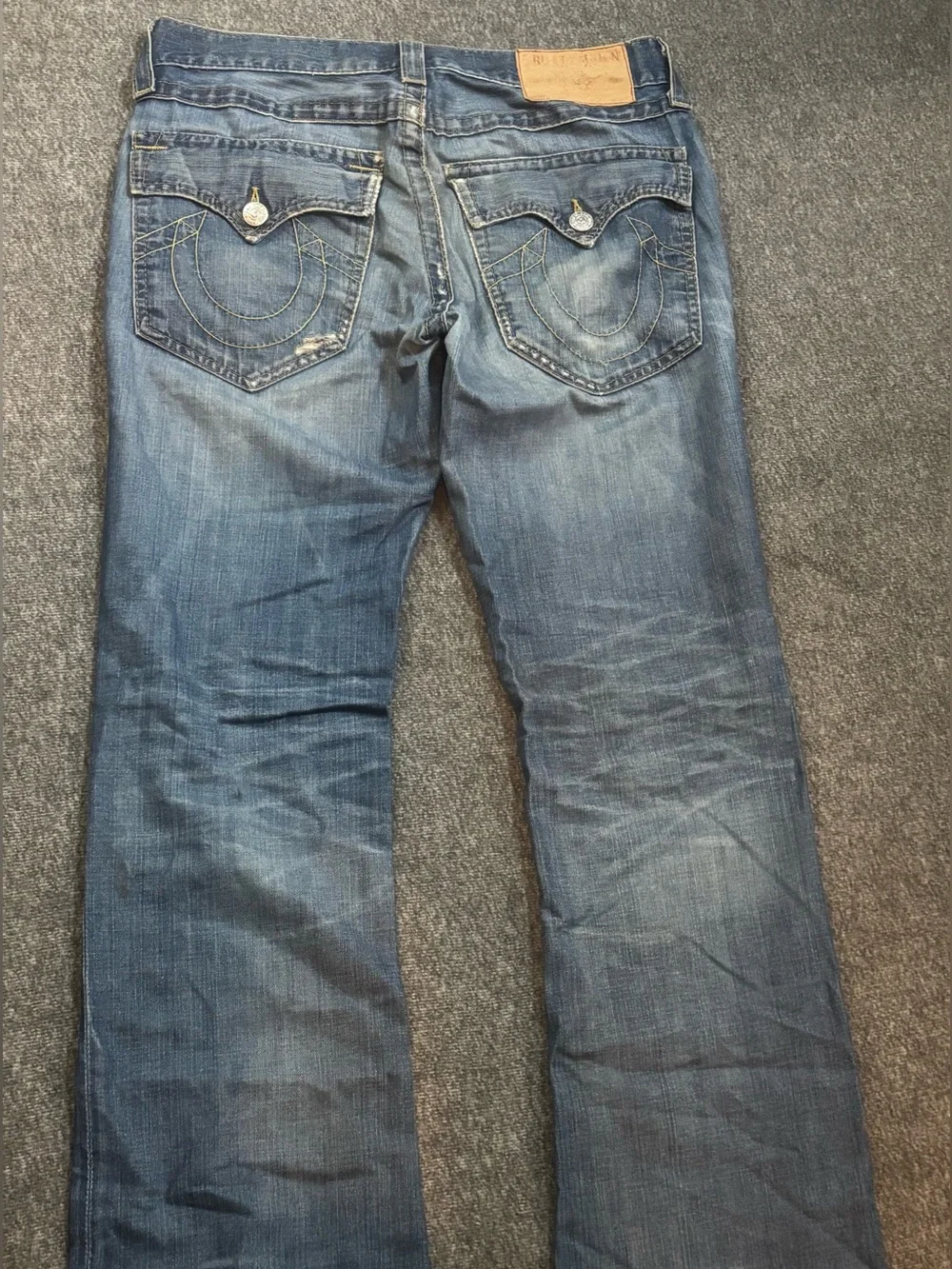 True Religion | Men's Vintage Denim Jeans | Y2K | Distressed Wash | Size 32